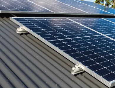 Montažni sistem sončna elektrarna - valovita kritina
